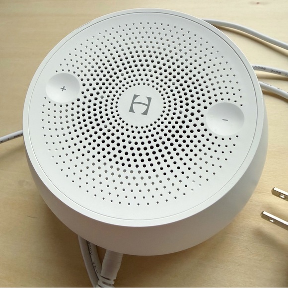 Hatch Rest Travel Mini Sound Machine - Picture 3 of 4